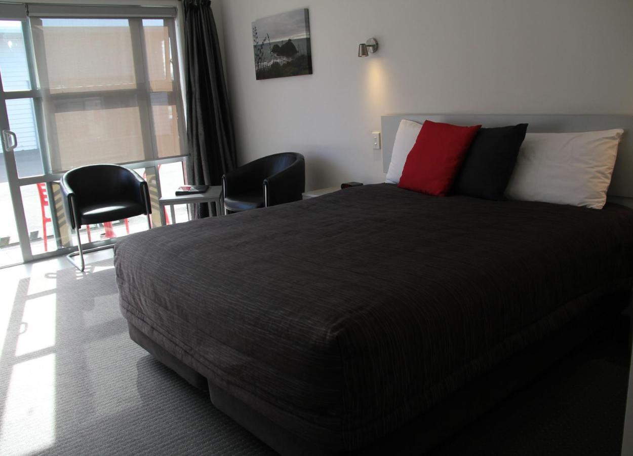 Pukekura Motor Lodge New Plymouth Exterior foto A room at the hotel