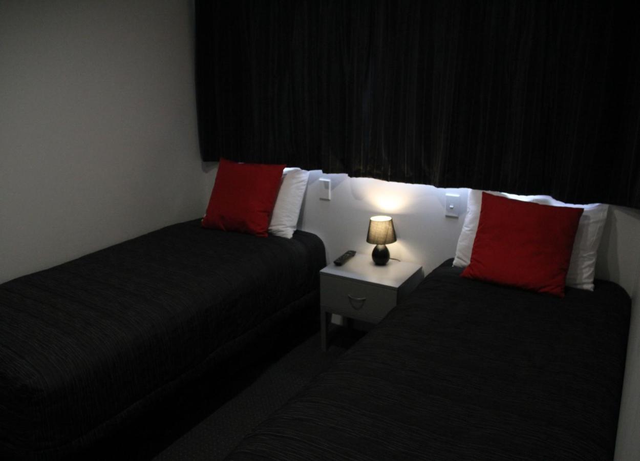Pukekura Motor Lodge New Plymouth Exterior foto A room at the hotel