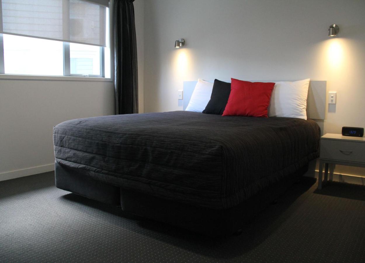Pukekura Motor Lodge New Plymouth Exterior foto A typical motel room