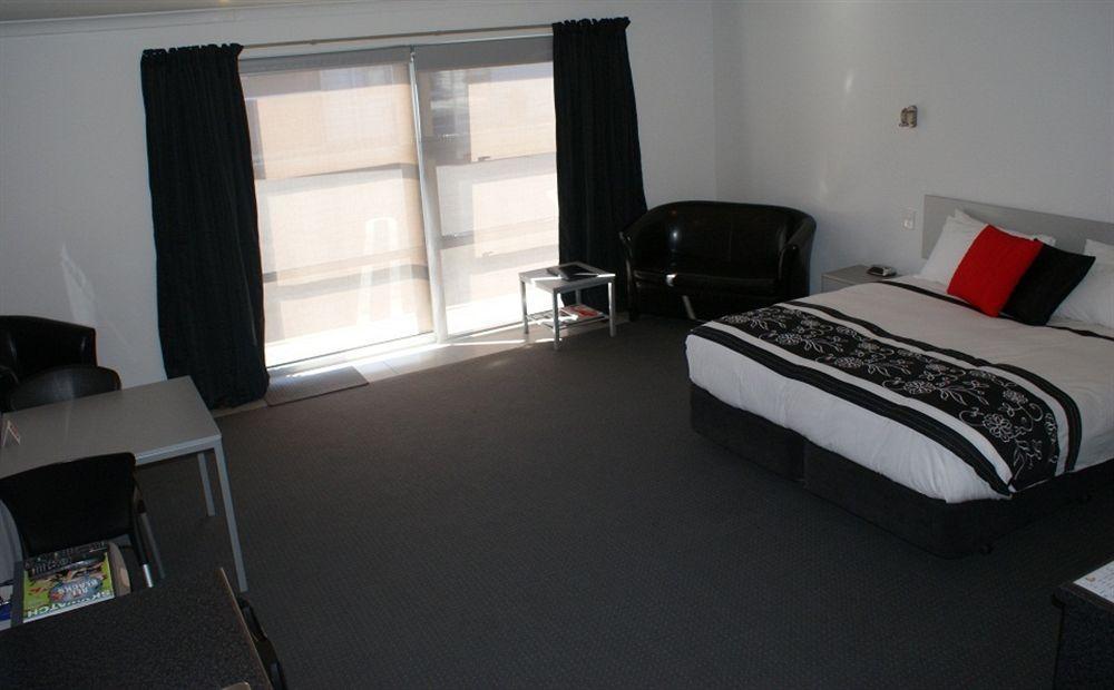 Pukekura Motor Lodge New Plymouth Exterior foto A room at the hotel